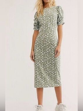 Free People Rosie knit midi dress floral, short, ruched puff sleeves. XS